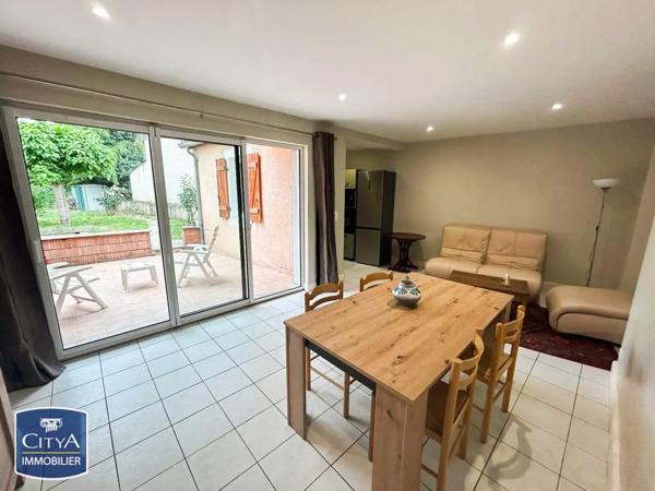 Appartement à louer 3 pièces 65.9m² Albi (81000)