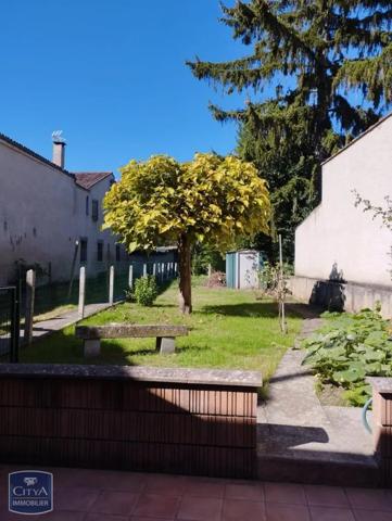 Appartement à louer 3 pièces 65.9m² Albi (81000)