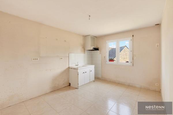 A VENDRE - Maison familiale 4 chambres sur sous-sol complet, dans un hameau recherché à seulement 2.5km du bourg d'HILLION