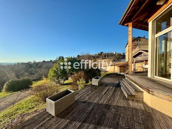 Maison 8 pièces - 205 m²