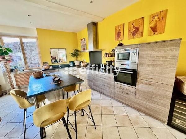 Maison 8 pièces - 205 m²