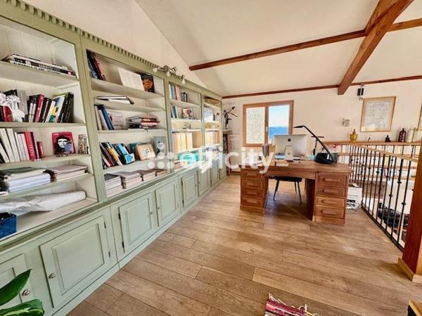 Maison 8 pièces - 205 m²