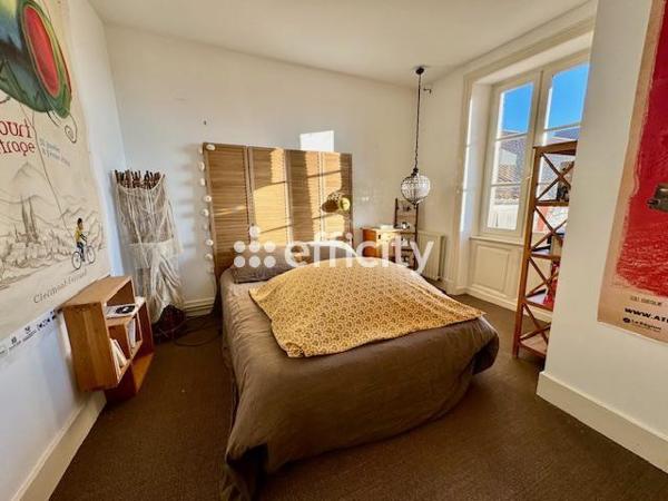 Maison 8 pièces - 205 m²