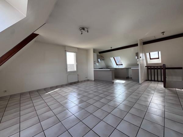 Duplex lumineux ? Dernier étage ? Faibles charges ? 2 Chambres