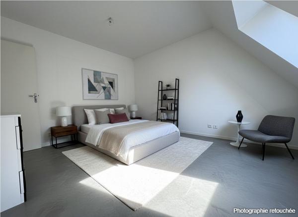 Duplex lumineux ? Dernier étage ? Faibles charges ? 2 Chambres