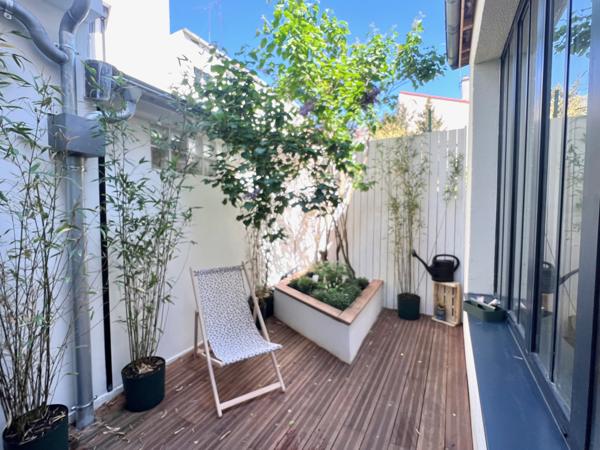 Montreuil (93100) Place Carnot ! Maison 4 chambres place Carnot . Idéale co-living ou grande famille