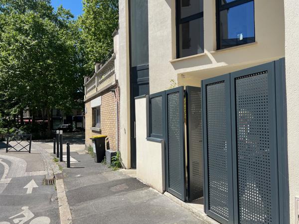 Montreuil (93100) Place Carnot ! Maison 4 chambres place Carnot . Idéale co-living ou grande famille