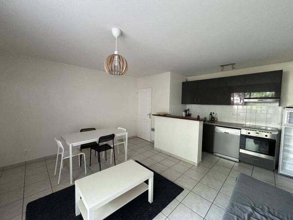 Appartement 2 pièces                                        - 44100 Nantes Réf : 12540