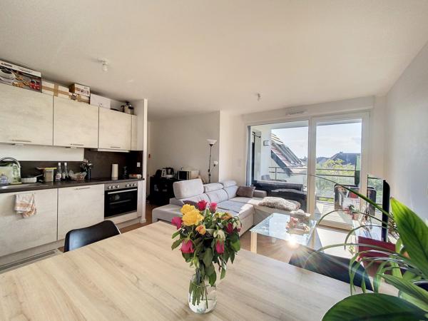 LIPSHEIM - Magnifique 2P récent