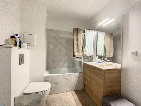 LIPSHEIM - Magnifique 2P récent