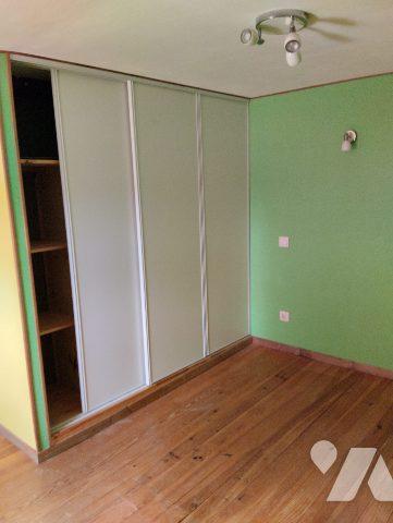 MAISON DE CAMPAGNE A FINIR DE RENOVER