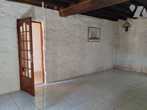 MAISON DE CAMPAGNE A FINIR DE RENOVER