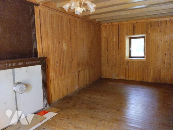 MAISON DE CAMPAGNE A FINIR DE RENOVER