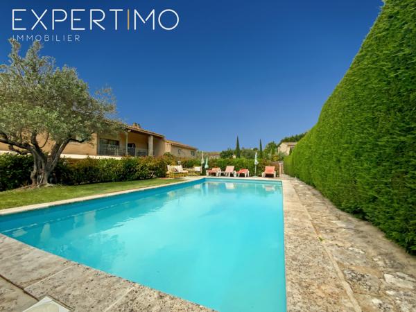 Bonnieux (84480) Logement neuf indépendant dans copropriété avec piscine