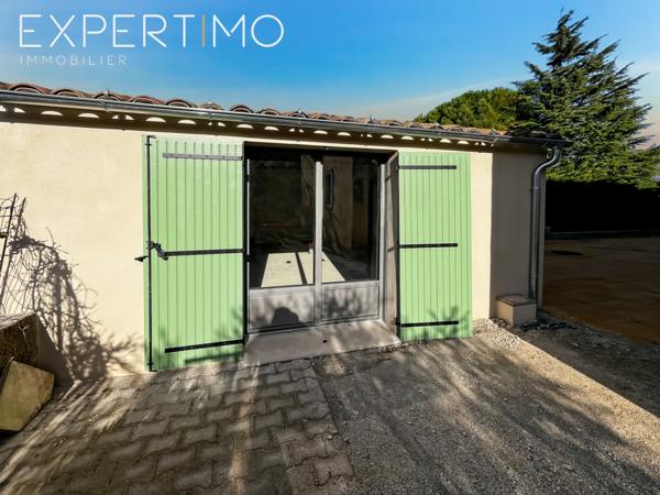 Bonnieux (84480) Logement neuf indépendant dans copropriété avec piscine