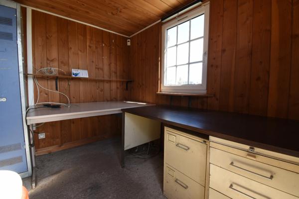 Entrepôt /Local/bureau à vendre LA FERTE MACE (61)