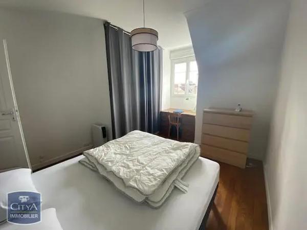 Appartement à louer 2 pièces 48.97m² Orléans (45000)