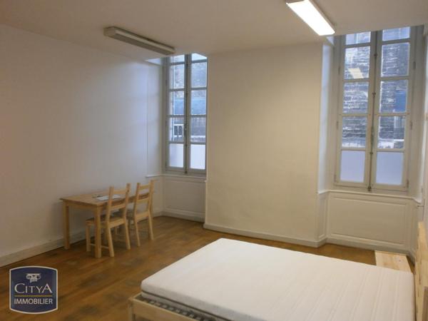 Appartement à louer 1 pièce 24.7m²