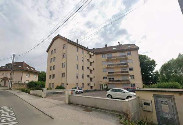 Parking / Box à louer à Pontarlier (25300)