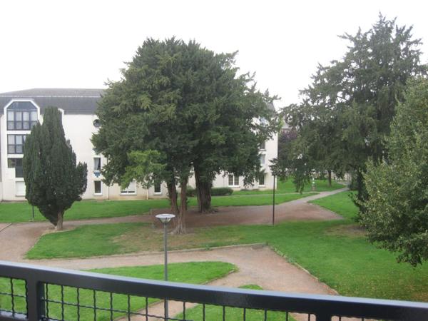 A LOUER APPARTEMENT PROCHE CENTRE VILLE DE ST QUENTIN 02100