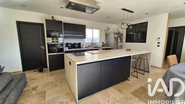 Maison à vendre 5 pièces 137 m² Nîmes-Saint-Césaire