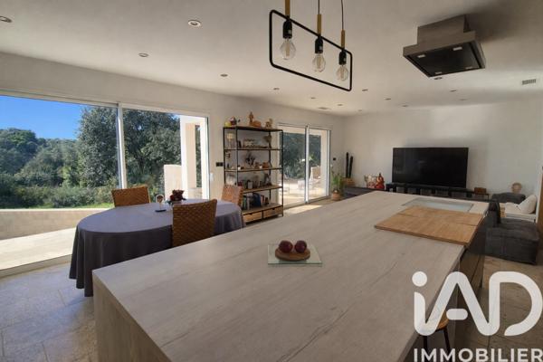 Maison à vendre 5 pièces 137 m² Nîmes-Saint-Césaire