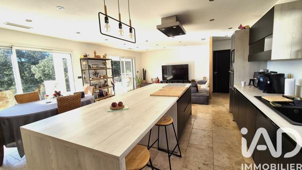 Maison à vendre 5 pièces 137 m² Nîmes-Saint-Césaire