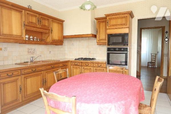EXCLUSIVITE. BREST (29200)- Située entre Kérichen et La Croix Rouge, Maison sur un terrain d'un...