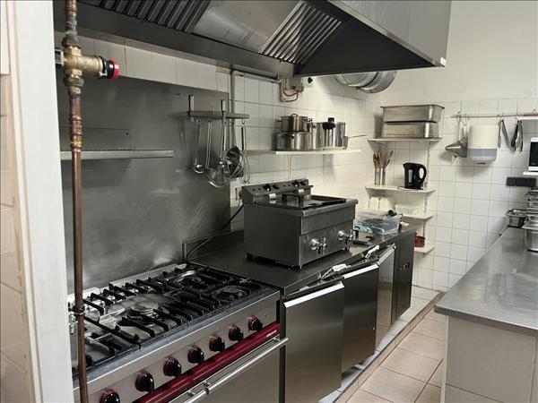 Immeuble à vendre |  Angoulême |  133 m²