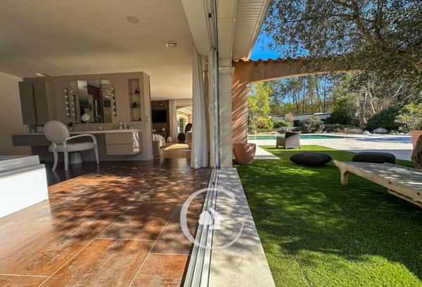 Blanquefort (33290) VILLA PROVENÇALE EXCEPTIONELLE - 3 SUITES - PISCINE - SPA - SAUNA - HAMAM - CARPORT