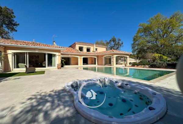 Blanquefort (33290) VILLA PROVENÇALE EXCEPTIONELLE - 3 SUITES - PISCINE - SPA - SAUNA - HAMAM - CARPORT