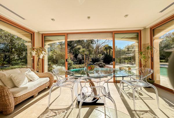 Blanquefort (33290) VILLA PROVENÇALE EXCEPTIONELLE - 3 SUITES - PISCINE - SPA - SAUNA - HAMAM - CARPORT