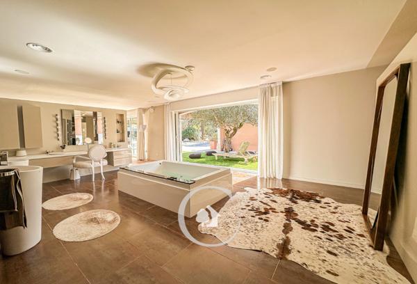 Blanquefort (33290) VILLA PROVENÇALE EXCEPTIONELLE - 3 SUITES - PISCINE - SPA - SAUNA - HAMAM - CARPORT