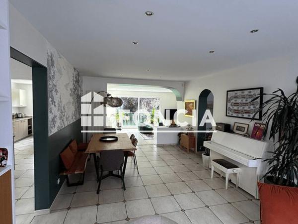 Location Maison 7 pièces 212.7 m² - 4 AVENUE DIDEROT Sceaux 92330