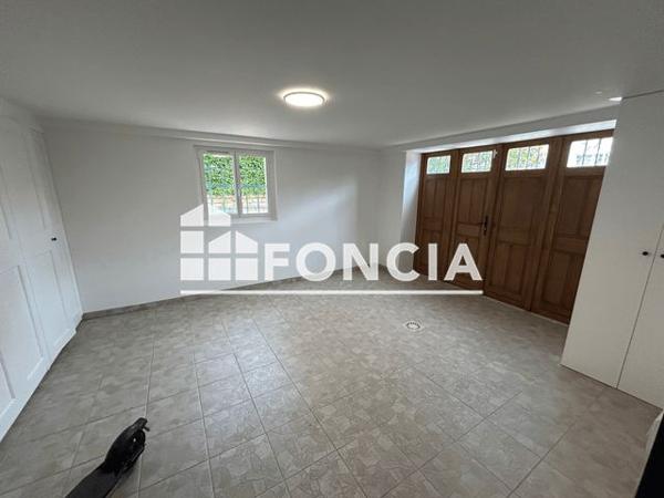 Location Maison 7 pièces 212.7 m² - 4 AVENUE DIDEROT Sceaux 92330