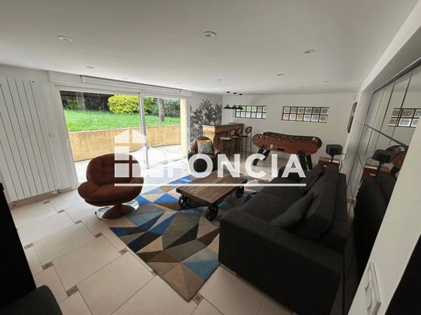 Location Maison 7 pièces 212.7 m² - 4 AVENUE DIDEROT Sceaux 92330