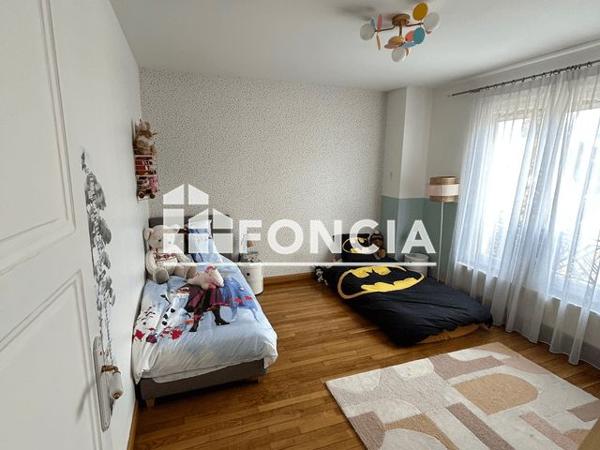 Location Maison 7 pièces 212.7 m² - 4 AVENUE DIDEROT Sceaux 92330