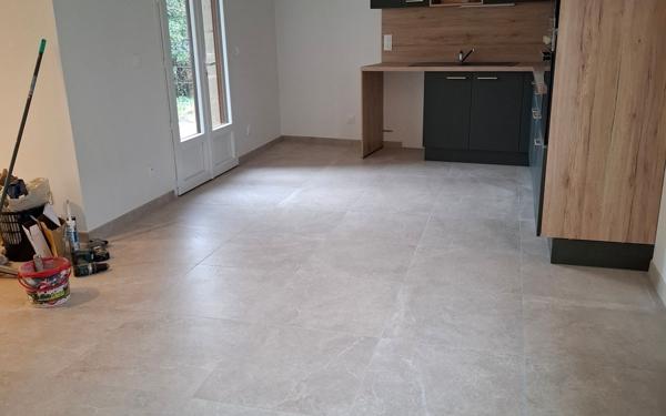 Maison à louer    5 pièces •  Crouttes-sur-Marne