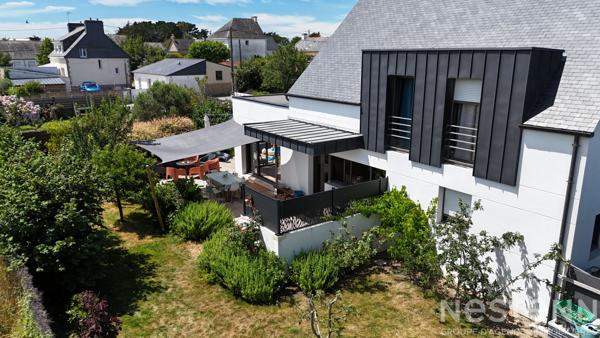 A vendre - Maison Contemporaine alliant volumes, confort et performance à PLOUHARNEL - Proche Bourg et Mer