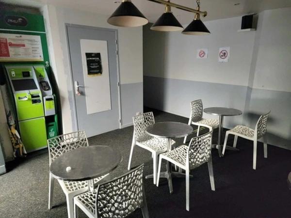 À LOUER – CENTRE-VILLE DE REDON - BAR – PETITE RESTAURATION – LICENCE IV