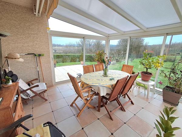 Maison Quincey 8 pièces 185 m2 à 333 900 euros