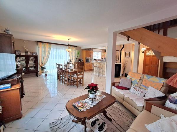 Maison Quincey 8 pièces 185 m2 à 333 900 euros