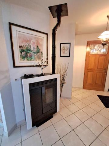 Maison Quincey 8 pièces 185 m2 à 333 900 euros