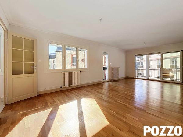 Appartement Granville (50400) hypercentre 5 pièces, avec terrasse bien exposée ! GRANVILLE