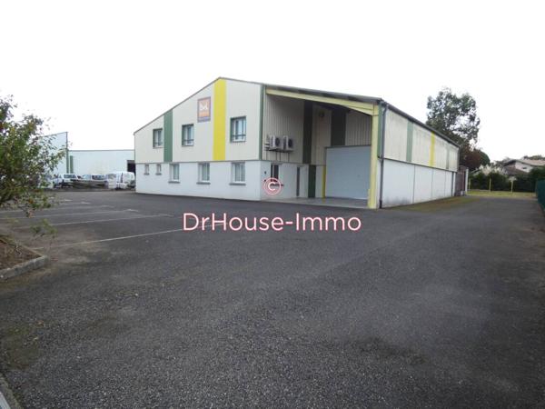 Commerce à vendre 9 pièces de 453 m²