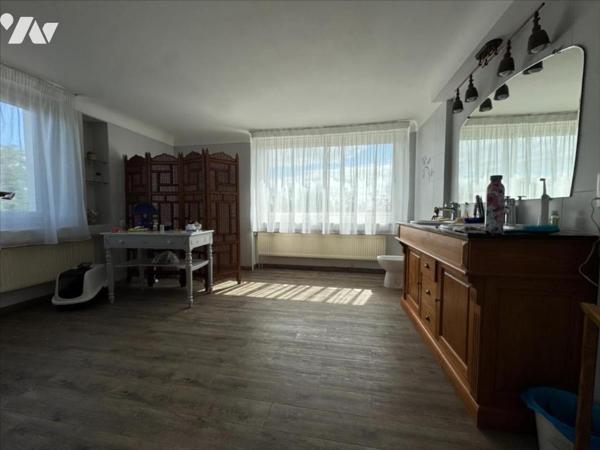 GRANDE POPRIETE FAMILIALE