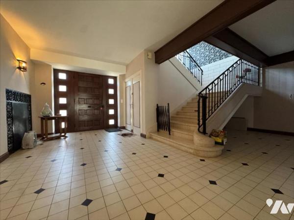 GRANDE POPRIETE FAMILIALE