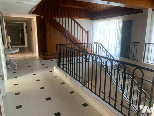 GRANDE POPRIETE FAMILIALE