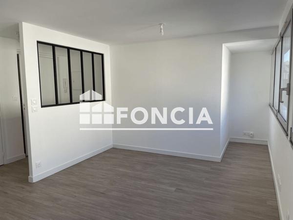 Location Appartement 2 pièces 45.22 m² - 14 RUE SAINTE BARBE Saint- Brieuc 22000