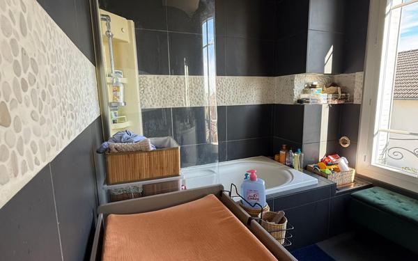 Maison à vendre    4 pièces • 76 m2 Villemomble